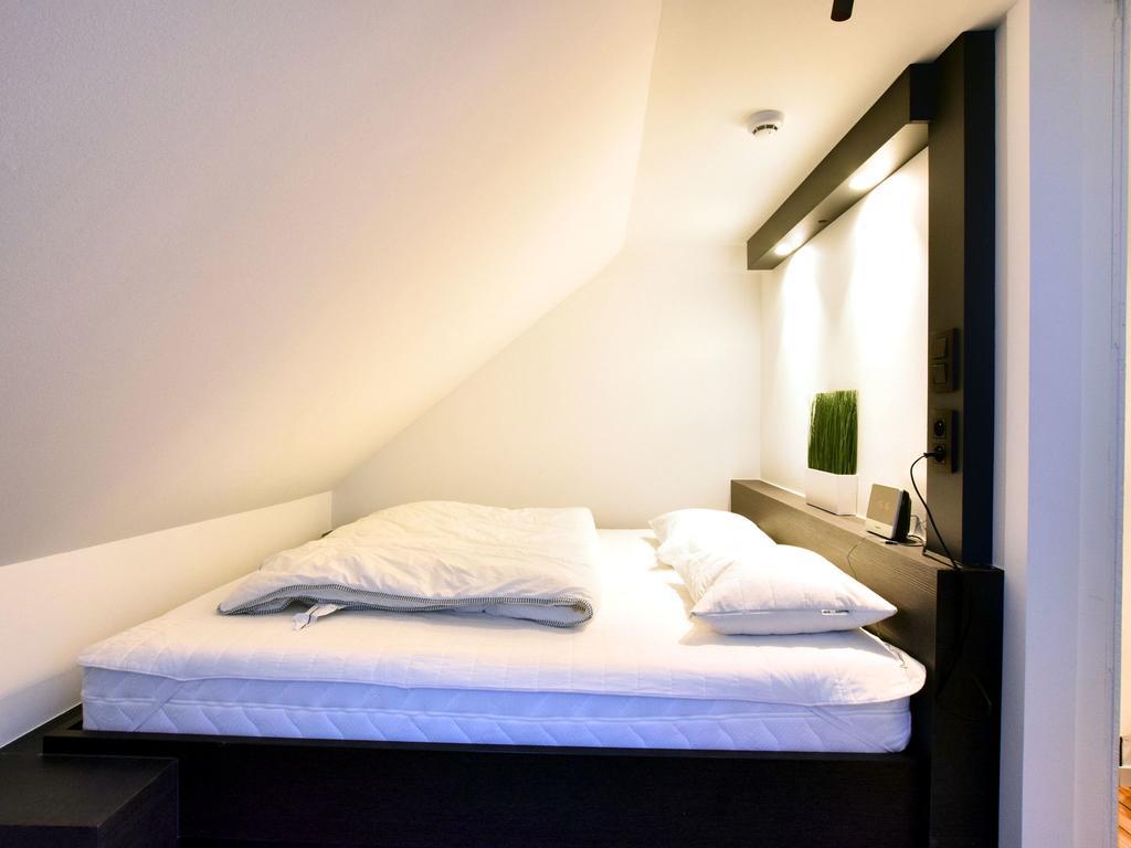Modern And Cozy Studio In A Former Coach House Robertville Exterior photo